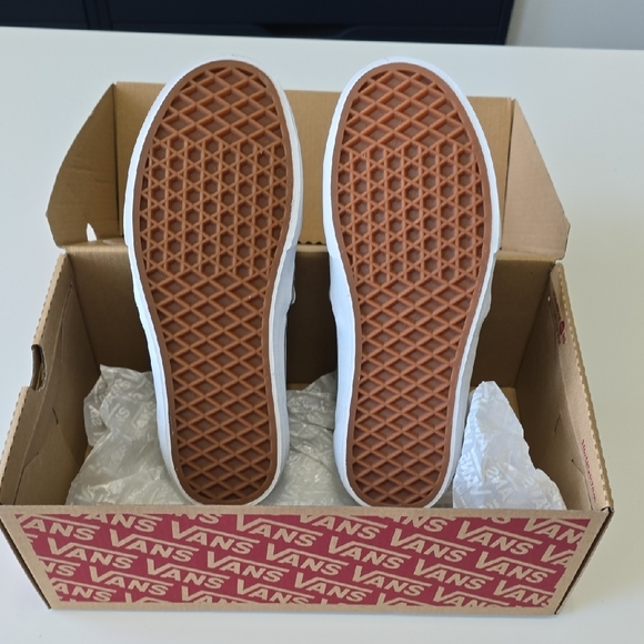 Vans Classic Asher Deluxe, Gray Slip-On Shoes - Picture 4 of 4